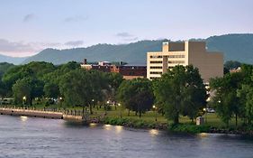Radisson Hotel La Crosse